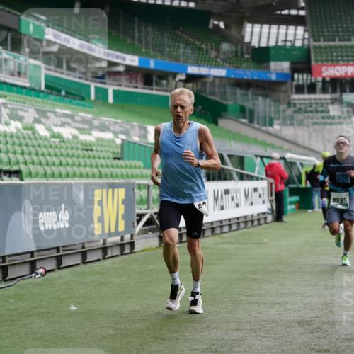 05.10.2025 - 20. swb-Marathon Bremen Michael Burmester http://msf.ph/oto/9327056 05.10.2025 12:50:43 Laufen im Stadion 122, 334, 601, 679, 688, 736, 745, 845, 906, 939, 1025, 1033, 1037, 1044, 1166, 1359, 1388, 1450, 1689, 1707, 2059, 2381, 2721, 3228, 3259, 3291, 3419, 3608, 4318, 4366, 4367, 4938, 4962, 5118, 5184, 5389, 5418, 5564, 5817, 5838, 5873, 6216, 6252, 6281, 6401, 6477, 6681, 6717, 7493, 7826, 7963, 8083, 8907, 8995, 217, 287, 511, 1388, 3353, 3885, 4006, 4870, 5894, 6214, 8401, 8536, 8873, 9118 meine-sportfotos.de