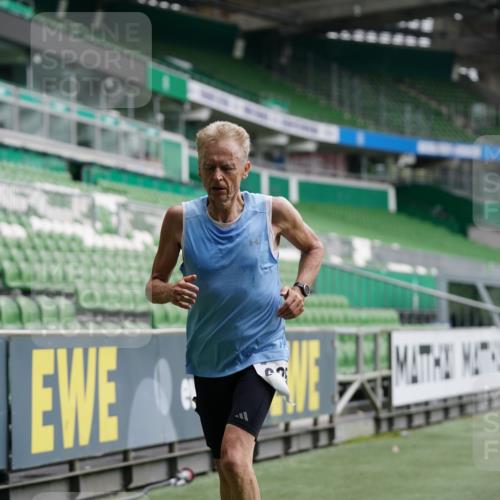 05.10.2025 - 20. swb-Marathon Bremen Michael Burmester http://msf.ph/oto/9327064 05.10.2025 12:50:44 Laufen im Stadion 122, 334, 601, 679, 688, 736, 745, 845, 906, 939, 1025, 1033, 1037, 1044, 1166, 1359, 1450, 1689, 1707, 2059, 2381, 2721, 3228, 3259, 3291, 3419, 3608, 4032, 4318, 4366, 4367, 4938, 4962, 5118, 5184, 5389, 5418, 5564, 5817, 5838, 5873, 6216, 6252, 6281, 6401, 6477, 6681, 6717, 7493, 7826, 7963, 8083, 8907, 8995, 217, 287, 511, 1388, 3353, 3885, 4006, 4870, 5894, 6214, 8401, 8536, 8873, 9118 meine-sportfotos.de