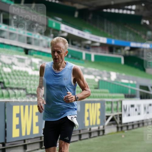 05.10.2025 - 20. swb-Marathon Bremen Michael Burmester http://msf.ph/oto/9327072 05.10.2025 12:50:44 Laufen im Stadion 122, 334, 601, 679, 688, 736, 745, 845, 906, 939, 1025, 1033, 1037, 1044, 1166, 1359, 1450, 1689, 1707, 2059, 2381, 2721, 3228, 3259, 3291, 3419, 3608, 4032, 4318, 4366, 4367, 4938, 4962, 5118, 5184, 5389, 5418, 5564, 5817, 5838, 5873, 6216, 6252, 6281, 6401, 6477, 6681, 6717, 7493, 7826, 7963, 8083, 8907, 8995, 217, 287, 511, 1388, 3353, 3885, 4006, 4870, 5894, 6214, 8401, 8536, 8873, 9118 meine-sportfotos.de