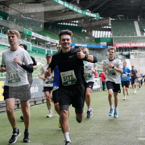 05.10.2025 - 20. swb-Marathon Bremen Michael Burmester http://msf.ph/oto/9327084 05.10.2025 12:55:14 Laufen im Stadion 82, 104, 124, 169, 319, 417, 663, 760, 944, 1308, 1326, 1474, 1483, 1531, 1721, 1737, 1897, 1910, 1945, 2022, 2024, 2180, 2265, 2274, 2431, 2494, 2605, 2642, 2716, 2767, 3069, 3224, 3359, 3489, 3531, 3838, 3848, 3944, 4212, 4257, 4672, 4771, 4816, 4823, 4837, 4919, 4958, 5034, 5093, 5152, 5177, 5452, 5554, 5833, 5869, 5907, 6106, 6184, 6276, 6527, 6649, 7052, 7814, 7928, 7986, 8642, 8653, 53, 132, 289, 504, 1896, 1976, 2573, 2841, 3212, 5022, 5206, 5978 meine-sportfotos.de