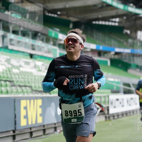 05.10.2025 - 20. swb-Marathon Bremen Michael Burmester http://msf.ph/oto/9327092 05.10.2025 12:50:47 Laufen im Stadion 122, 334, 601, 679, 688, 736, 745, 906, 1025, 1033, 1037, 1044, 1166, 1359, 1450, 1689, 1707, 2059, 2381, 2721, 3228, 3259, 3267, 3291, 3419, 3608, 4032, 4318, 4366, 4367, 4938, 4962, 5184, 5389, 5418, 5564, 5817, 5838, 5873, 6216, 6252, 6281, 6401, 6477, 6681, 6717, 7493, 7826, 7963, 8083, 8907, 8995, 217, 287, 511, 845, 939, 1388, 3353, 3885, 4006, 4367, 4870, 5118, 5894, 6214, 8401, 8536, 8873, 9118 meine-sportfotos.de