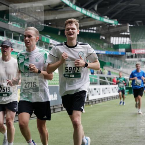 05.10.2025 - 20. swb-Marathon Bremen Michael Burmester http://msf.ph/oto/9327116 05.10.2025 12:55:16 Laufen im Stadion 78, 82, 104, 124, 169, 319, 417, 663, 760, 944, 1326, 1474, 1483, 1531, 1721, 1737, 1897, 1910, 1945, 2022, 2024, 2162, 2180, 2265, 2431, 2494, 2605, 2642, 2716, 2767, 2884, 3069, 3224, 3359, 3489, 3531, 3838, 3848, 3944, 4212, 4257, 4672, 4771, 4816, 4823, 4837, 4853, 4919, 5034, 5093, 5152, 5177, 5452, 5484, 5554, 5833, 5869, 5907, 6106, 6184, 6276, 6527, 6649, 7052, 7814, 7928, 7986, 8642, 8653, 132, 289, 504, 1896, 1976, 2573, 2841, 3212, 5022, 5206, 5978 meine-sportfotos.de