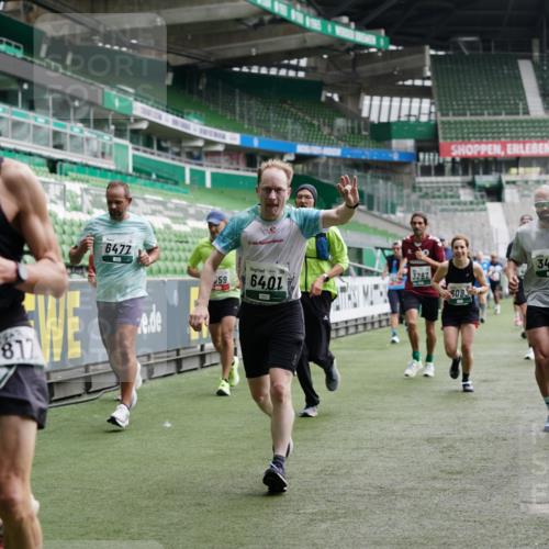05.10.2025 - 20. swb-Marathon Bremen Michael Burmester http://msf.ph/oto/9327144 05.10.2025 12:50:55 Laufen im Stadion 122, 334, 503, 601, 679, 688, 736, 745, 906, 1025, 1033, 1037, 1044, 1166, 1359, 1450, 1499, 1689, 1909, 2059, 2381, 2721, 3228, 3267, 3291, 3419, 3608, 3661, 4032, 4104, 4366, 4938, 4962, 5184, 5389, 5418, 5551, 5564, 5817, 5838, 5873, 6066, 6252, 6401, 6477, 6681, 6717, 7493, 7826, 7963, 8083, 8907, 8995, 217, 287, 511, 845, 939, 1388, 1707, 2721, 3259, 3353, 4318, 4367, 5118, 6214, 6216, 6281, 7963, 8873, 8907 meine-sportfotos.de
