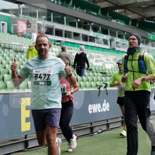 05.10.2025 - 20. swb-Marathon Bremen Michael Burmester http://msf.ph/oto/9327178 05.10.2025 12:50:57 Laufen im Stadion 122, 334, 503, 601, 679, 688, 736, 745, 906, 1025, 1033, 1037, 1044, 1166, 1359, 1450, 1499, 1689, 1909, 2059, 2381, 2493, 3228, 3267, 3291, 3419, 3608, 3661, 4032, 4104, 4366, 4654, 4938, 4962, 5184, 5389, 5418, 5551, 5564, 5817, 5838, 5873, 6066, 6252, 6401, 6477, 6681, 6717, 7493, 7826, 8083, 8995, 511, 679, 845, 939, 1388, 1707, 2721, 3259, 3353, 4318, 4367, 4938, 5118, 6214, 6216, 6281, 7826, 7963, 8873, 8907 meine-sportfotos.de