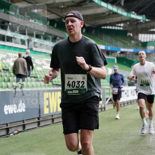 05.10.2025 - 20. swb-Marathon Bremen Michael Burmester http://msf.ph/oto/9327205 05.10.2025 12:51:00 Laufen im Stadion 122, 334, 503, 601, 688, 736, 745, 1025, 1033, 1037, 1044, 1166, 1359, 1450, 1499, 1577, 1689, 1909, 2059, 2381, 2493, 3228, 3267, 3291, 3419, 3608, 3661, 4032, 4104, 4366, 4654, 4962, 5184, 5418, 5551, 5564, 5817, 5838, 6066, 6210, 6252, 6401, 6477, 6681, 6717, 6775, 7493, 7723, 8083, 8995, 511, 679, 845, 906, 939, 1388, 1707, 2721, 3259, 3353, 4318, 4367, 4938, 5118, 5389, 5873, 6214, 6216, 6281, 6717, 7826, 7963, 8873, 8907 meine-sportfotos.de