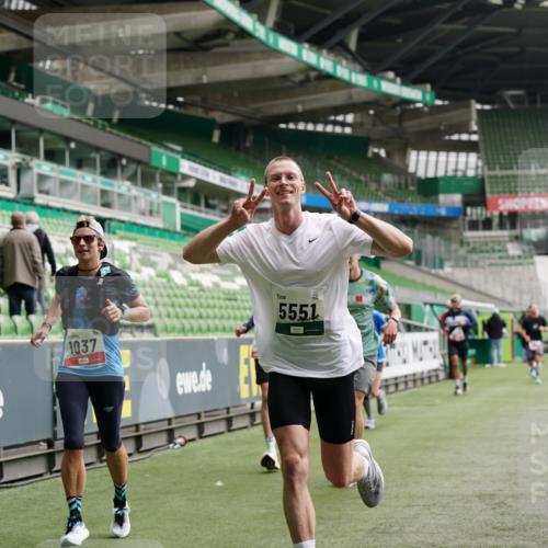05.10.2025 - 20. swb-Marathon Bremen Michael Burmester http://msf.ph/oto/9327220 05.10.2025 12:51:01 Laufen im Stadion 122, 334, 503, 601, 688, 736, 745, 1025, 1033, 1037, 1044, 1166, 1359, 1450, 1499, 1577, 1689, 1701, 1909, 2059, 2381, 2493, 3228, 3267, 3291, 3419, 3608, 3661, 4032, 4104, 4366, 4654, 4962, 5184, 5418, 5551, 5564, 5817, 5838, 6066, 6210, 6252, 6401, 6477, 6681, 6775, 7493, 7723, 8083, 8995, 511, 679, 845, 906, 939, 1388, 1707, 2721, 3228, 3259, 3353, 4318, 4367, 4938, 5118, 5389, 5564, 5873, 6214, 6216, 6281, 6717, 7826, 7963, 8873, 8907 meine-sportfotos.de