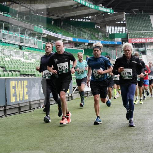 05.10.2025 - 20. swb-Marathon Bremen Michael Burmester http://msf.ph/oto/9327236 05.10.2025 12:55:30 Laufen im Stadion 78, 82, 124, 169, 240, 319, 417, 663, 760, 944, 1261, 1326, 1490, 1531, 1737, 1774, 1825, 1910, 1931, 1945, 2022, 2162, 2431, 2459, 2490, 2494, 2605, 2642, 2716, 2884, 2942, 3074, 3489, 3515, 3519, 3612, 3838, 3944, 4079, 4116, 4195, 4212, 4456, 4672, 4771, 4796, 4816, 4823, 4853, 4919, 5034, 5093, 5152, 5177, 5289, 5484, 5554, 5615, 5691, 5719, 5833, 5907, 6048, 6106, 6184, 6276, 6515, 6527, 6570, 6615, 6649, 6744, 6820, 6937, 7052, 8060, 82, 104 meine-sportfotos.de