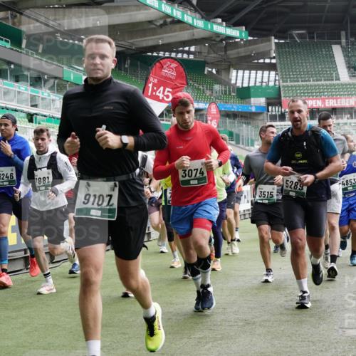 05.10.2025 - 20. swb-Marathon Bremen Michael Burmester http://msf.ph/oto/9327278 05.10.2025 12:55:33 Laufen im Stadion 78, 124, 169, 240, 319, 663, 760, 944, 1261, 1326, 1490, 1531, 1737, 1774, 1825, 1910, 1931, 1945, 2022, 2162, 2431, 2459, 2490, 2494, 2605, 2642, 2716, 2884, 2942, 3074, 3489, 3515, 3519, 3612, 3749, 3838, 3944, 4079, 4116, 4149, 4195, 4212, 4456, 4672, 4771, 4796, 4816, 4823, 4853, 4919, 5034, 5093, 5152, 5177, 5289, 5484, 5554, 5615, 5691, 5719, 5833, 5907, 6048, 6106, 6184, 6276, 6515, 6527, 6570, 6615, 6649, 6744, 6820, 6937, 7052, 8060, 82, 104 meine-sportfotos.de