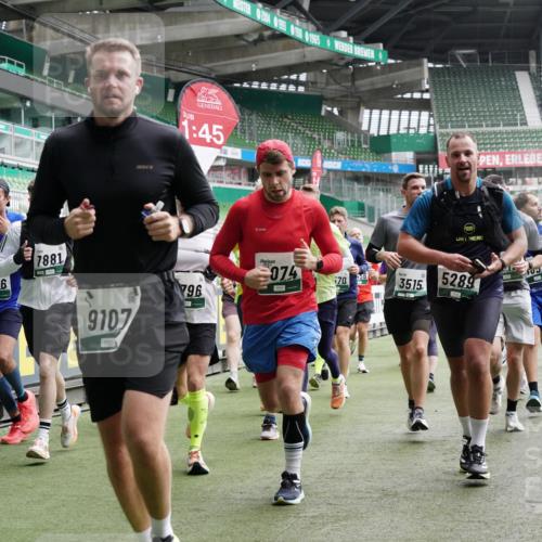 05.10.2025 - 20. swb-Marathon Bremen Michael Burmester http://msf.ph/oto/9327286 05.10.2025 12:55:34 Laufen im Stadion 78, 124, 169, 240, 663, 760, 944, 1261, 1326, 1490, 1531, 1737, 1774, 1825, 1910, 1931, 2022, 2162, 2431, 2459, 2490, 2494, 2605, 2642, 2716, 2884, 2942, 3074, 3489, 3515, 3519, 3612, 3749, 3838, 3944, 4079, 4116, 4149, 4195, 4212, 4432, 4456, 4672, 4771, 4796, 4816, 4823, 4853, 4919, 5034, 5093, 5152, 5177, 5289, 5484, 5554, 5615, 5691, 5719, 5833, 5907, 6048, 6106, 6184, 6276, 6515, 6527, 6570, 6615, 6649, 6744, 6820, 6937, 7052, 8060, 82, 104 meine-sportfotos.de