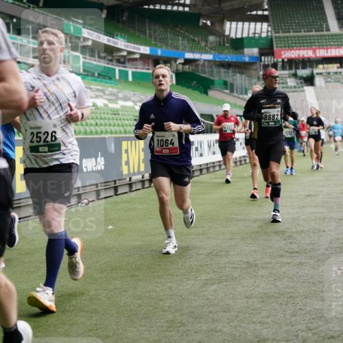 05.10.2025 - 20. swb-Marathon Bremen Michael Burmester http://msf.ph/oto/9327427 05.10.2025 12:51:20 Laufen im Stadion 122, 334, 503, 601, 688, 745, 750, 1037, 1064, 1120, 1166, 1314, 1450, 1499, 1577, 1689, 1701, 1748, 1909, 1911, 2059, 2279, 2283, 2350, 2447, 2493, 2526, 3267, 3419, 3608, 3661, 4032, 4104, 4260, 4654, 4687, 4962, 5551, 5817, 5838, 5910, 6066, 6210, 6252, 6401, 6477, 6775, 7713, 7723, 8066, 8083, 8682, 8740, 8780, 8995, 736, 745, 1025, 1033, 1044, 1166, 1359, 2381, 3228, 3291, 4366, 5184, 5418, 5564, 6681, 6717, 7493 meine-sportfotos.de