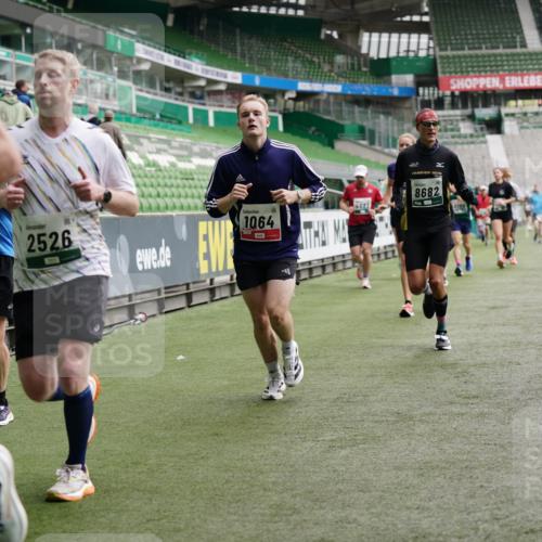 05.10.2025 - 20. swb-Marathon Bremen Michael Burmester http://msf.ph/oto/9327431 05.10.2025 12:51:20 Laufen im Stadion 122, 334, 503, 601, 688, 745, 750, 1037, 1064, 1120, 1166, 1314, 1450, 1499, 1577, 1689, 1701, 1748, 1909, 1911, 2059, 2279, 2283, 2350, 2447, 2493, 2526, 3267, 3419, 3608, 3661, 4032, 4104, 4260, 4654, 4687, 4962, 5551, 5817, 5838, 5910, 6066, 6210, 6252, 6401, 6477, 6775, 7713, 7723, 8066, 8083, 8682, 8740, 8780, 8995, 736, 745, 1025, 1033, 1044, 1166, 1359, 2381, 3228, 3291, 4366, 5184, 5418, 5564, 6681, 6717, 7493 meine-sportfotos.de