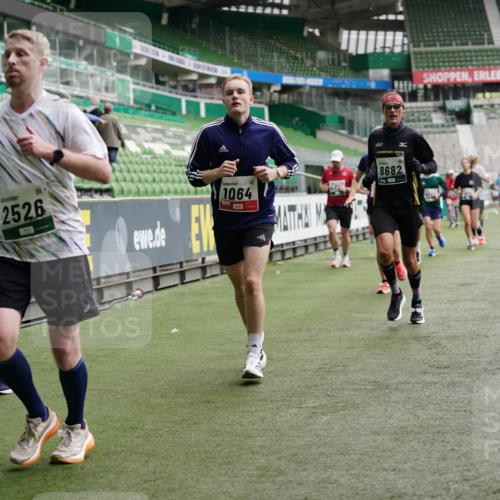 05.10.2025 - 20. swb-Marathon Bremen Michael Burmester http://msf.ph/oto/9327435 05.10.2025 12:51:20 Laufen im Stadion 122, 334, 503, 601, 688, 745, 750, 1037, 1064, 1120, 1166, 1314, 1450, 1499, 1577, 1689, 1701, 1748, 1909, 1911, 2059, 2279, 2283, 2350, 2447, 2493, 2526, 3267, 3419, 3608, 3661, 4032, 4104, 4260, 4654, 4687, 4962, 5551, 5817, 5838, 5910, 6066, 6210, 6252, 6401, 6477, 6775, 7713, 7723, 8066, 8083, 8682, 8740, 8780, 8995, 736, 745, 1025, 1033, 1044, 1166, 1359, 2381, 3228, 3291, 4366, 5184, 5418, 5564, 6681, 6717, 7493 meine-sportfotos.de