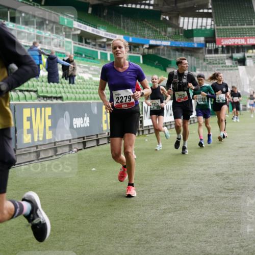 05.10.2025 - 20. swb-Marathon Bremen Michael Burmester http://msf.ph/oto/9327455 05.10.2025 12:51:23 Laufen im Stadion 334, 503, 601, 750, 754, 914, 1037, 1064, 1120, 1314, 1450, 1499, 1577, 1689, 1701, 1748, 1909, 1911, 2059, 2279, 2283, 2350, 2447, 2493, 2526, 3267, 3419, 3608, 3661, 4032, 4104, 4260, 4652, 4654, 4687, 5551, 5817, 5838, 5910, 6066, 6210, 6252, 6401, 6477, 6775, 7713, 7723, 8066, 8083, 8682, 8740, 8780, 8995, 122, 688, 736, 745, 1025, 1033, 1044, 1166, 1359, 2381, 3291, 4366, 4962, 5184, 5418, 6681, 7493 meine-sportfotos.de