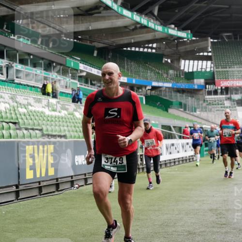 05.10.2025 - 20. swb-Marathon Bremen Michael Burmester http://msf.ph/oto/9327460 05.10.2025 12:55:50 Laufen im Stadion 78, 240, 325, 663, 760, 984, 989, 1261, 1326, 1490, 1531, 1737, 1774, 1825, 1910, 1931, 2022, 2134, 2149, 2162, 2459, 2490, 2605, 2716, 2884, 2942, 3074, 3161, 3489, 3515, 3519, 3612, 3749, 3838, 3944, 4052, 4079, 4116, 4149, 4195, 4212, 4288, 4432, 4456, 4771, 4796, 4823, 4853, 5034, 5093, 5152, 5177, 5289, 5370, 5484, 5490, 5554, 5615, 5691, 5719, 5833, 5907, 6048, 6070, 6106, 6276, 6441, 6515, 6527, 6570, 6615, 6649, 6744, 6797, 6820, 6937, 8060, 8144, 8222, 82, 124, 169 meine-sportfotos.de