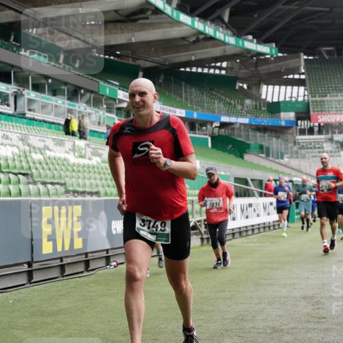 05.10.2025 - 20. swb-Marathon Bremen Michael Burmester http://msf.ph/oto/9327464 05.10.2025 12:55:50 Laufen im Stadion 78, 240, 325, 663, 760, 984, 989, 1261, 1326, 1490, 1531, 1737, 1774, 1825, 1910, 1931, 2022, 2134, 2149, 2162, 2459, 2490, 2605, 2716, 2884, 2942, 3074, 3161, 3489, 3515, 3519, 3612, 3749, 3838, 3944, 4052, 4079, 4116, 4149, 4195, 4212, 4288, 4432, 4456, 4771, 4796, 4823, 4853, 5034, 5093, 5152, 5177, 5289, 5370, 5484, 5490, 5554, 5615, 5691, 5719, 5833, 5907, 6048, 6070, 6106, 6276, 6441, 6515, 6527, 6570, 6615, 6649, 6744, 6797, 6820, 6937, 8060, 8144, 8222, 82, 124, 169 meine-sportfotos.de