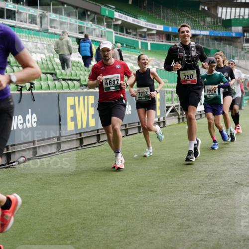 05.10.2025 - 20. swb-Marathon Bremen Michael Burmester http://msf.ph/oto/9327467 05.10.2025 12:51:24 Laufen im Stadion 334, 503, 601, 750, 754, 914, 1037, 1064, 1120, 1314, 1450, 1499, 1577, 1689, 1701, 1748, 1909, 1911, 2059, 2279, 2283, 2350, 2447, 2493, 2526, 3267, 3419, 3608, 3661, 4032, 4104, 4260, 4652, 4654, 4687, 5551, 5817, 5838, 5847, 5910, 6066, 6210, 6252, 6401, 6477, 6773, 6775, 7713, 7723, 8066, 8083, 8682, 8740, 8780, 8995, 122, 688, 736, 745, 1025, 1033, 1044, 1166, 1359, 2381, 3291, 4366, 4962, 5184, 5418, 6681, 7493 meine-sportfotos.de