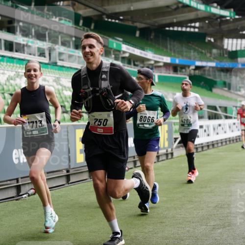 05.10.2025 - 20. swb-Marathon Bremen Michael Burmester http://msf.ph/oto/9327492 05.10.2025 12:51:25 Laufen im Stadion 334, 503, 601, 750, 754, 914, 1037, 1064, 1120, 1314, 1450, 1499, 1577, 1689, 1701, 1748, 1909, 1911, 1926, 2059, 2279, 2283, 2350, 2447, 2493, 2526, 3267, 3419, 3608, 3661, 4032, 4104, 4260, 4652, 4654, 4687, 5551, 5817, 5838, 5847, 5910, 6066, 6210, 6252, 6401, 6477, 6773, 6775, 7713, 7723, 8066, 8083, 8682, 8740, 8780, 8995, 122, 688, 745, 1033, 1044, 1166, 1359, 2381, 3291, 4366, 4962, 5184, 5418, 6681, 7493 meine-sportfotos.de