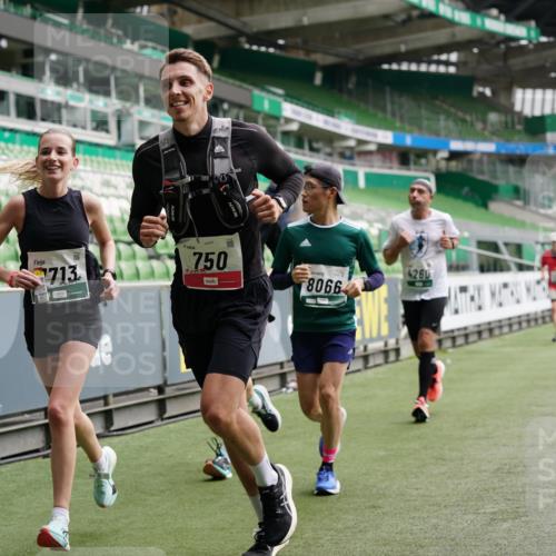 05.10.2025 - 20. swb-Marathon Bremen Michael Burmester http://msf.ph/oto/9327496 05.10.2025 12:51:26 Laufen im Stadion 334, 503, 601, 750, 754, 914, 1037, 1064, 1120, 1314, 1450, 1499, 1577, 1689, 1701, 1748, 1909, 1911, 1926, 2059, 2279, 2283, 2350, 2447, 2493, 2526, 3267, 3419, 3608, 3661, 4032, 4104, 4260, 4652, 4654, 4687, 5551, 5817, 5838, 5847, 5910, 6066, 6210, 6252, 6401, 6477, 6773, 6775, 7713, 7723, 8066, 8083, 8682, 8740, 8780, 8995, 122, 688, 745, 1033, 1044, 1166, 1359, 1450, 2381, 3291, 4366, 4962, 5184, 5418, 6252, 6681, 7493 meine-sportfotos.de