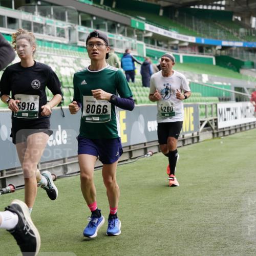 05.10.2025 - 20. swb-Marathon Bremen Michael Burmester http://msf.ph/oto/9327508 05.10.2025 12:51:26 Laufen im Stadion 334, 503, 601, 750, 754, 914, 1037, 1064, 1120, 1314, 1450, 1499, 1577, 1689, 1701, 1748, 1909, 1911, 1926, 2059, 2279, 2283, 2350, 2447, 2493, 2526, 3267, 3419, 3608, 3661, 4032, 4104, 4260, 4652, 4654, 4687, 5551, 5817, 5838, 5847, 5910, 6066, 6210, 6252, 6401, 6477, 6773, 6775, 7713, 7723, 8066, 8083, 8682, 8740, 8780, 8995, 122, 688, 745, 1033, 1044, 1166, 1359, 1450, 2381, 3291, 4366, 4962, 5184, 5418, 6252, 6681, 7493 meine-sportfotos.de