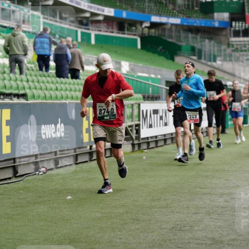 05.10.2025 - 20. swb-Marathon Bremen Michael Burmester http://msf.ph/oto/9327520 05.10.2025 12:51:29 Laufen im Stadion 334, 503, 601, 750, 754, 914, 1037, 1064, 1120, 1314, 1499, 1577, 1689, 1701, 1748, 1909, 1911, 1926, 2059, 2279, 2283, 2350, 2447, 2493, 2526, 3267, 3419, 3608, 3661, 4032, 4104, 4260, 4652, 4654, 4687, 4781, 5551, 5817, 5838, 5847, 5910, 6066, 6210, 6401, 6477, 6773, 6775, 7713, 7723, 8066, 8083, 8682, 8740, 8780, 8995, 122, 688, 745, 1033, 1044, 1166, 1450, 2381, 3291, 4366, 4962, 5184, 5418, 6252, 6681, 7493 meine-sportfotos.de