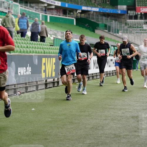 05.10.2025 - 20. swb-Marathon Bremen Michael Burmester http://msf.ph/oto/9327540 05.10.2025 12:51:31 Laufen im Stadion 334, 503, 601, 750, 754, 914, 1037, 1064, 1120, 1314, 1499, 1577, 1689, 1701, 1748, 1909, 1911, 1926, 2059, 2279, 2283, 2350, 2447, 2493, 2526, 3267, 3419, 3608, 3661, 4032, 4104, 4260, 4652, 4654, 4687, 4781, 5551, 5817, 5838, 5847, 5910, 6066, 6210, 6401, 6477, 6773, 6775, 7713, 7723, 8066, 8083, 8682, 8740, 8780, 122, 688, 745, 1033, 1044, 1166, 1450, 2381, 3291, 4366, 4962, 5418, 6252, 6681, 7493, 8995 meine-sportfotos.de