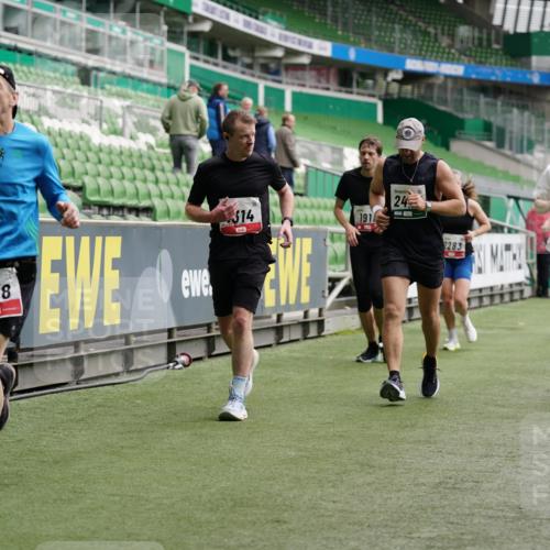 05.10.2025 - 20. swb-Marathon Bremen Michael Burmester http://msf.ph/oto/9327556 05.10.2025 12:51:33 Laufen im Stadion 334, 503, 601, 750, 754, 914, 1037, 1064, 1120, 1314, 1499, 1577, 1689, 1701, 1748, 1909, 1911, 1926, 2279, 2283, 2350, 2447, 2493, 2526, 3267, 3419, 3608, 3661, 4032, 4104, 4260, 4652, 4654, 4687, 4781, 5551, 5817, 5838, 5847, 5910, 6066, 6210, 6401, 6477, 6773, 6775, 7713, 7723, 8066, 8083, 8682, 8740, 8780, 122, 688, 745, 1033, 1166, 1450, 2059, 4366, 4962, 6252, 6681, 8995 meine-sportfotos.de