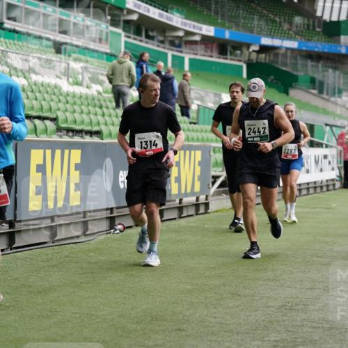 05.10.2025 - 20. swb-Marathon Bremen Michael Burmester http://msf.ph/oto/9327561 05.10.2025 12:51:33 Laufen im Stadion 334, 503, 601, 750, 754, 914, 1037, 1064, 1120, 1314, 1499, 1577, 1689, 1701, 1748, 1909, 1911, 1926, 2279, 2283, 2350, 2447, 2493, 2526, 3267, 3419, 3608, 3661, 4032, 4104, 4260, 4652, 4654, 4687, 4781, 5551, 5817, 5838, 5847, 5910, 6066, 6210, 6401, 6477, 6773, 6775, 7713, 7723, 8066, 8083, 8682, 8740, 8780, 122, 688, 745, 1033, 1166, 1450, 2059, 4366, 4962, 6252, 6681, 8995 meine-sportfotos.de