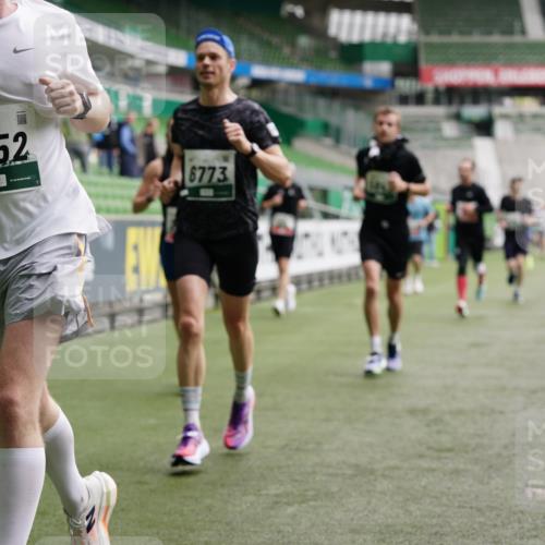 05.10.2025 - 20. swb-Marathon Bremen Michael Burmester http://msf.ph/oto/9327596 05.10.2025 12:51:36 Laufen im Stadion 334, 503, 601, 750, 754, 914, 1037, 1064, 1120, 1314, 1499, 1577, 1689, 1701, 1748, 1909, 1911, 1926, 2279, 2283, 2350, 2447, 2493, 2526, 3178, 3267, 3419, 3608, 3661, 4032, 4104, 4260, 4652, 4654, 4687, 4781, 5108, 5551, 5817, 5838, 5847, 5910, 6066, 6210, 6401, 6477, 6773, 6775, 7419, 7713, 7723, 8066, 8083, 8682, 8740, 8780, 122, 688, 745, 1166, 1450, 2059, 4962, 6252, 8995 meine-sportfotos.de