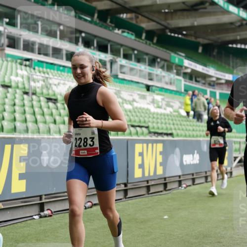 05.10.2025 - 20. swb-Marathon Bremen Michael Burmester http://msf.ph/oto/9327619 05.10.2025 12:51:38 Laufen im Stadion 334, 503, 601, 750, 754, 914, 1029, 1037, 1064, 1120, 1314, 1499, 1577, 1689, 1701, 1748, 1909, 1911, 1926, 2279, 2283, 2350, 2447, 2493, 2526, 3178, 3267, 3419, 3608, 3661, 4032, 4104, 4260, 4652, 4654, 4687, 4781, 5068, 5108, 5416, 5551, 5817, 5838, 5847, 5910, 6066, 6210, 6401, 6477, 6773, 6775, 7419, 7713, 7723, 8066, 8083, 8682, 8740, 8780, 122, 688, 745, 1166, 1450, 2059, 4962, 6252, 8995 meine-sportfotos.de