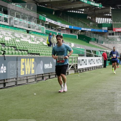05.10.2025 - 20. swb-Marathon Bremen Michael Burmester http://msf.ph/oto/9327662 05.10.2025 12:51:43 Laufen im Stadion 503, 750, 754, 914, 1029, 1064, 1120, 1314, 1499, 1577, 1701, 1748, 1909, 1911, 1926, 2279, 2283, 2350, 2447, 2493, 2526, 3178, 3267, 3661, 4032, 4104, 4260, 4652, 4654, 4687, 4781, 5068, 5108, 5416, 5551, 5847, 5910, 6066, 6210, 6773, 6775, 7031, 7313, 7419, 7713, 7723, 8066, 8083, 8534, 8682, 8740, 8780, 334, 601, 1037, 1450, 1689, 2059, 3419, 3608, 5817, 5838, 6252, 6401, 6477, 8083, 8995 meine-sportfotos.de