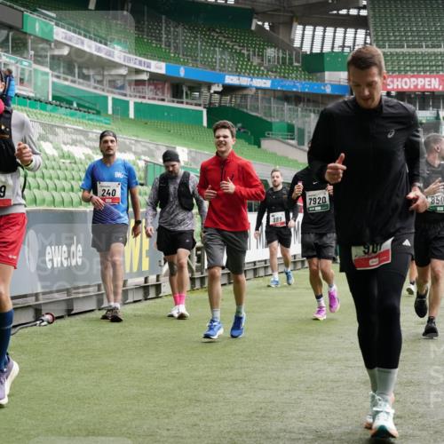 05.10.2025 - 20. swb-Marathon Bremen Michael Burmester http://msf.ph/oto/9327685 05.10.2025 12:56:13 Laufen im Stadion 78, 240, 325, 591, 760, 830, 901, 984, 989, 1261, 1380, 1490, 1679, 1774, 1825, 1931, 2134, 2149, 2162, 2263, 2438, 2459, 2490, 2634, 2884, 2942, 3074, 3161, 3392, 3515, 3519, 3606, 3612, 3749, 3980, 4052, 4079, 4101, 4116, 4149, 4195, 4288, 4432, 4456, 4485, 4796, 4853, 5093, 5152, 5289, 5370, 5419, 5469, 5484, 5490, 5615, 5691, 5719, 6048, 6070, 6176, 6276, 6375, 6441, 6515, 6570, 6615, 6689, 6744, 6797, 6820, 6864, 6937, 7000, 7292, 7320, 7431, 7783, 7920, 8060, 8144, 8222 meine-sportfotos.de