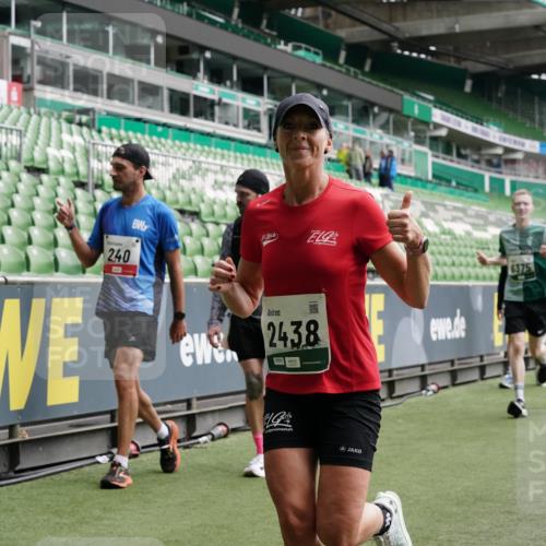 05.10.2025 - 20. swb-Marathon Bremen Michael Burmester http://msf.ph/oto/9327738 05.10.2025 12:56:19 Laufen im Stadion 240, 325, 591, 830, 901, 984, 989, 1261, 1380, 1490, 1679, 1774, 1825, 1931, 2134, 2149, 2263, 2438, 2459, 2490, 2571, 2634, 2942, 3161, 3392, 3606, 3612, 3749, 3980, 4052, 4079, 4101, 4116, 4149, 4195, 4288, 4432, 4456, 4485, 5246, 5255, 5289, 5370, 5419, 5469, 5490, 5615, 5691, 5719, 6048, 6070, 6176, 6375, 6441, 6451, 6515, 6570, 6615, 6689, 6744, 6797, 6820, 6864, 6926, 6937, 7000, 7292, 7320, 7431, 7783, 7920, 8060, 8144, 8222, 78, 240, 2162, 2884, 3074, 3515, 4195 meine-sportfotos.de