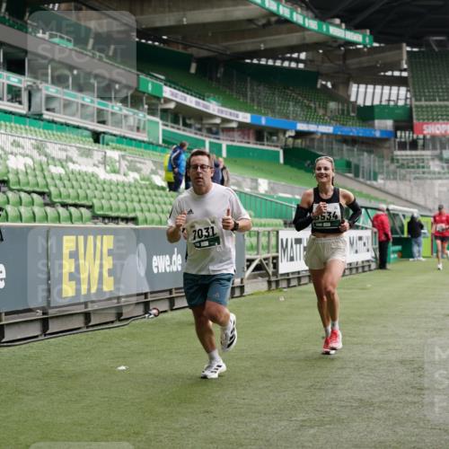 05.10.2025 - 20. swb-Marathon Bremen Michael Burmester http://msf.ph/oto/9327749 05.10.2025 12:51:55 Laufen im Stadion 750, 754, 914, 1029, 1064, 1120, 1314, 1550, 1577, 1701, 1748, 1911, 1926, 2279, 2283, 2350, 2447, 2493, 2526, 3041, 3178, 3626, 4260, 4652, 4654, 4687, 4781, 5068, 5108, 5416, 5847, 5910, 6210, 6367, 6773, 6775, 7012, 7031, 7293, 7313, 7419, 7713, 7723, 8066, 8218, 8534, 8558, 8682, 8701, 8740, 8780, 9115, 334, 503, 601, 1037, 1499, 1689, 1909, 3267, 3419, 3608, 3661, 4032, 4104, 5551, 5817, 5838, 6066, 6401, 6477, 8083 meine-sportfotos.de