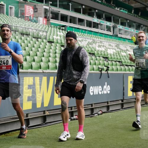 05.10.2025 - 20. swb-Marathon Bremen Michael Burmester http://msf.ph/oto/9327758 05.10.2025 12:56:21 Laufen im Stadion 325, 591, 830, 901, 984, 989, 1261, 1380, 1679, 1774, 1825, 1931, 2134, 2149, 2263, 2438, 2459, 2490, 2571, 2634, 2942, 3161, 3392, 3606, 3749, 3980, 4052, 4101, 4116, 4149, 4288, 4432, 4485, 5246, 5255, 5370, 5419, 5469, 5490, 5615, 5691, 5719, 6070, 6176, 6375, 6441, 6451, 6515, 6615, 6689, 6744, 6797, 6820, 6864, 6926, 7000, 7292, 7320, 7431, 7783, 7920, 8060, 8144, 8222, 78, 240, 1490, 2162, 2459, 2884, 3074, 3515, 3612, 4079, 4116, 4195, 4456 meine-sportfotos.de