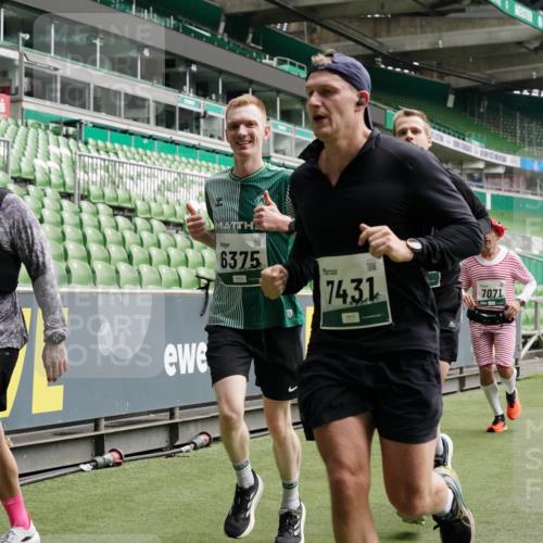 05.10.2025 - 20. swb-Marathon Bremen Michael Burmester http://msf.ph/oto/9327766 05.10.2025 12:56:22 Laufen im Stadion 325, 591, 830, 901, 984, 989, 1261, 1380, 1679, 1774, 1825, 1931, 2134, 2149, 2263, 2438, 2490, 2571, 2634, 2942, 3161, 3392, 3606, 3749, 3980, 4052, 4101, 4149, 4288, 4432, 4485, 5246, 5255, 5370, 5419, 5469, 5490, 5615, 5691, 5719, 6070, 6176, 6375, 6441, 6451, 6515, 6615, 6689, 6744, 6797, 6820, 6864, 6926, 7000, 7292, 7320, 7431, 7783, 7920, 8060, 8144, 8222, 78, 240, 1490, 2162, 2459, 2884, 3074, 3515, 3612, 4079, 4116, 4195, 4456, 5691 meine-sportfotos.de