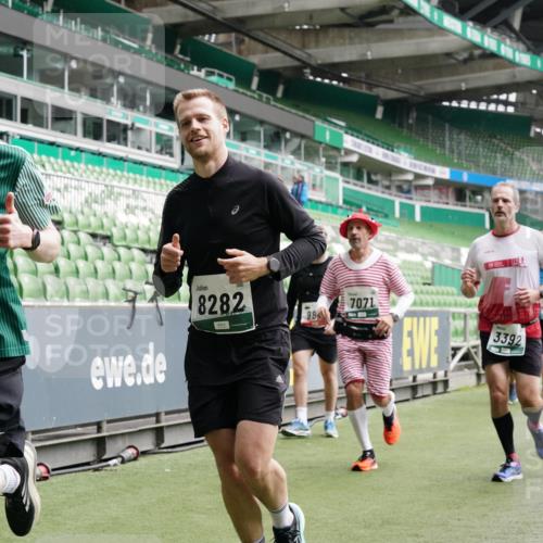 05.10.2025 - 20. swb-Marathon Bremen Michael Burmester http://msf.ph/oto/9327770 05.10.2025 12:56:22 Laufen im Stadion 325, 591, 830, 901, 984, 989, 1261, 1380, 1679, 1774, 1825, 1931, 2134, 2149, 2263, 2438, 2490, 2571, 2634, 2942, 3161, 3392, 3606, 3749, 3980, 4052, 4101, 4149, 4288, 4432, 4485, 5246, 5255, 5370, 5419, 5469, 5490, 5615, 5691, 5719, 6070, 6176, 6375, 6441, 6451, 6515, 6615, 6689, 6744, 6797, 6820, 6864, 6926, 7000, 7292, 7320, 7431, 7783, 7920, 8060, 8144, 8222, 78, 240, 1490, 2162, 2459, 2884, 3074, 3515, 3612, 4079, 4116, 4195, 4456, 5691 meine-sportfotos.de