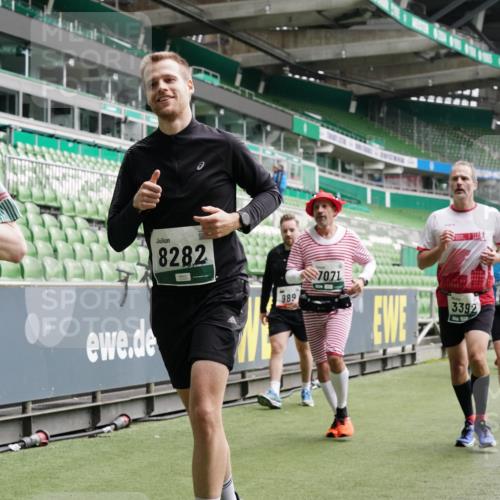 05.10.2025 - 20. swb-Marathon Bremen Michael Burmester http://msf.ph/oto/9327774 05.10.2025 12:56:22 Laufen im Stadion 325, 591, 830, 901, 984, 989, 1261, 1380, 1679, 1774, 1825, 1931, 2134, 2149, 2263, 2438, 2490, 2571, 2634, 2942, 3161, 3392, 3606, 3749, 3980, 4052, 4101, 4149, 4288, 4432, 4485, 5246, 5255, 5370, 5419, 5469, 5490, 5615, 5691, 5719, 6070, 6176, 6375, 6441, 6451, 6515, 6615, 6689, 6744, 6797, 6820, 6864, 6926, 7000, 7292, 7320, 7431, 7783, 7920, 8060, 8144, 8222, 78, 240, 1490, 2162, 2459, 2884, 3074, 3515, 3612, 4079, 4116, 4195, 4456, 5691 meine-sportfotos.de