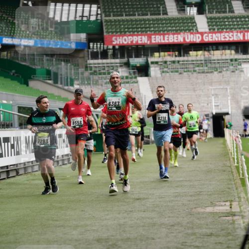 05.10.2025 - 20. swb-Marathon Bremen Michael Burmester http://msf.ph/oto/9327789 05.10.2025 12:52:00 Laufen im Stadion 750, 754, 914, 1029, 1064, 1120, 1314, 1550, 1552, 1701, 1748, 1911, 1926, 2279, 2283, 2350, 2447, 2526, 2595, 3033, 3041, 3178, 3626, 4260, 4652, 4687, 4781, 5068, 5108, 5416, 5459, 5675, 5847, 5910, 6367, 6773, 7012, 7031, 7293, 7313, 7419, 7713, 7723, 8066, 8218, 8534, 8558, 8682, 8701, 8740, 8780, 9115, 503, 601, 1037, 1499, 1577, 1689, 1909, 2493, 3267, 3419, 3608, 3661, 4032, 4104, 4654, 5551, 5838, 6066, 6210, 6401, 6477, 6775, 7723, 8083 meine-sportfotos.de