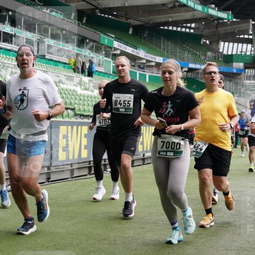 05.10.2025 - 20. swb-Marathon Bremen Michael Burmester http://msf.ph/oto/9327818 05.10.2025 12:56:26 Laufen im Stadion 325, 591, 830, 901, 984, 989, 1161, 1380, 1679, 1774, 1825, 1931, 2134, 2149, 2263, 2438, 2490, 2571, 2634, 2942, 3161, 3392, 3606, 3749, 3980, 4052, 4101, 4149, 4288, 4432, 4485, 5246, 5255, 5370, 5419, 5469, 5490, 5615, 6070, 6176, 6375, 6441, 6451, 6515, 6689, 6744, 6797, 6864, 6926, 7000, 7283, 7292, 7320, 7431, 7490, 7783, 7920, 8060, 8144, 8222, 9054, 78, 240, 1261, 1490, 1774, 2162, 2459, 2884, 2942, 3074, 3515, 3612, 4079, 4116, 4195, 4456, 5691, 5719 meine-sportfotos.de