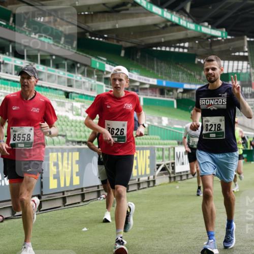 05.10.2025 - 20. swb-Marathon Bremen Michael Burmester http://msf.ph/oto/9327841 05.10.2025 12:52:05 Laufen im Stadion 750, 754, 914, 1029, 1120, 1314, 1550, 1552, 1748, 1911, 1926, 2279, 2283, 2447, 2595, 3033, 3041, 3178, 3626, 4260, 4362, 4652, 4687, 4781, 5068, 5108, 5416, 5459, 5675, 5847, 5910, 6367, 6773, 7012, 7031, 7293, 7313, 7419, 7713, 8066, 8218, 8534, 8558, 8682, 8701, 8740, 8780, 9115, 503, 750, 1064, 1499, 1577, 1701, 1909, 2279, 2350, 2493, 2526, 3267, 3661, 4104, 4654, 5551, 6066, 6210, 6775, 7723, 8682 meine-sportfotos.de