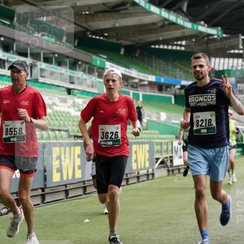 05.10.2025 - 20. swb-Marathon Bremen Michael Burmester http://msf.ph/oto/9327845 05.10.2025 12:52:05 Laufen im Stadion 750, 754, 914, 1029, 1120, 1314, 1550, 1552, 1748, 1911, 1926, 2279, 2283, 2447, 2595, 3033, 3041, 3178, 3626, 4260, 4362, 4652, 4687, 4781, 5068, 5108, 5416, 5459, 5675, 5847, 5910, 6367, 6773, 7012, 7031, 7293, 7313, 7419, 7713, 8066, 8218, 8534, 8558, 8682, 8701, 8740, 8780, 9115, 503, 750, 1064, 1499, 1577, 1701, 1909, 2279, 2350, 2493, 2526, 3267, 3661, 4104, 4654, 5551, 6066, 6210, 6775, 7723, 8682 meine-sportfotos.de