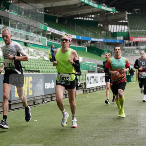 05.10.2025 - 20. swb-Marathon Bremen Michael Burmester http://msf.ph/oto/9327874 05.10.2025 12:52:07 Laufen im Stadion 754, 914, 1029, 1120, 1314, 1550, 1552, 1748, 1926, 2283, 2447, 2595, 3033, 3041, 3178, 3626, 4260, 4362, 4652, 4687, 4781, 5068, 5108, 5416, 5459, 5675, 5847, 5910, 6367, 6773, 7012, 7031, 7293, 7313, 7419, 7713, 8066, 8218, 8534, 8558, 8701, 8740, 8780, 9115, 503, 750, 1064, 1499, 1577, 1701, 1909, 1911, 2279, 2350, 2493, 2526, 3661, 4104, 4654, 5551, 6066, 6210, 6775, 7723, 8682, 8780 meine-sportfotos.de