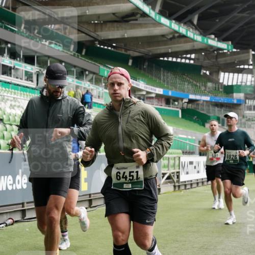 05.10.2025 - 20. swb-Marathon Bremen Michael Burmester http://msf.ph/oto/9327896 05.10.2025 12:56:32 Laufen im Stadion 325, 591, 830, 901, 984, 989, 1161, 1380, 1679, 2134, 2149, 2263, 2438, 2571, 2634, 3161, 3392, 3606, 3749, 3980, 4052, 4101, 4288, 4432, 4485, 5246, 5255, 5370, 5419, 5469, 5490, 6070, 6176, 6375, 6441, 6451, 6689, 6797, 6864, 6926, 7000, 7283, 7292, 7320, 7431, 7490, 7783, 7920, 8144, 8222, 8564, 9054, 78, 240, 1261, 1490, 1774, 1825, 1931, 2162, 2459, 2490, 2884, 2942, 3074, 3515, 3612, 4079, 4116, 4149, 4195, 4456, 5615, 5691, 5719, 6515 meine-sportfotos.de