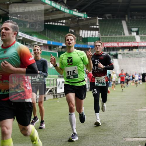 05.10.2025 - 20. swb-Marathon Bremen Michael Burmester http://msf.ph/oto/9327907 05.10.2025 12:52:09 Laufen im Stadion 754, 914, 1029, 1120, 1550, 1552, 1748, 1926, 2283, 2447, 2595, 3033, 3041, 3178, 3626, 4260, 4362, 4652, 4781, 5068, 5108, 5416, 5459, 5561, 5675, 5847, 5910, 6367, 6773, 7012, 7031, 7293, 7313, 7419, 7634, 7713, 8218, 8534, 8558, 8701, 8740, 9115, 503, 750, 1064, 1314, 1499, 1577, 1701, 1911, 2279, 2350, 2493, 2526, 4104, 4654, 4687, 6066, 6210, 6775, 7723, 8066, 8682, 8780 meine-sportfotos.de