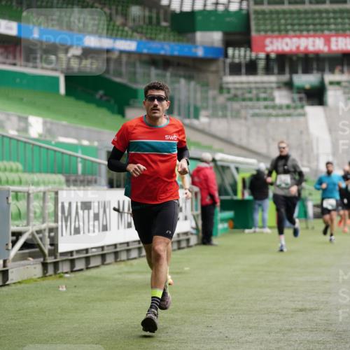 05.10.2025 - 20. swb-Marathon Bremen Michael Burmester http://msf.ph/oto/9327943 05.10.2025 12:52:15 Laufen im Stadion 615, 754, 914, 1029, 1120, 1298, 1550, 1552, 1926, 2283, 2447, 2595, 3033, 3041, 3178, 3626, 4362, 4652, 4781, 4914, 5068, 5108, 5416, 5459, 5561, 5675, 5847, 6367, 6630, 6773, 7012, 7031, 7293, 7313, 7419, 7634, 8218, 8534, 8558, 8580, 8701, 8740, 8921, 9115, 750, 1064, 1314, 1577, 1701, 1748, 1911, 2279, 2283, 2350, 2447, 2493, 2526, 4260, 4654, 4687, 5910, 6210, 6775, 7713, 7723, 8066, 8682, 8780 meine-sportfotos.de