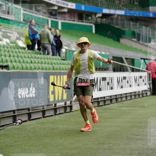05.10.2025 - 20. swb-Marathon Bremen Michael Burmester http://msf.ph/oto/9327947 05.10.2025 12:52:18 Laufen im Stadion 615, 754, 793, 914, 1029, 1120, 1298, 1550, 1552, 1926, 2595, 3033, 3041, 3178, 3626, 4362, 4652, 4781, 4805, 4914, 5068, 5108, 5416, 5447, 5459, 5561, 5675, 5847, 6367, 6630, 6773, 7012, 7031, 7277, 7293, 7313, 7416, 7419, 7634, 7773, 8218, 8534, 8558, 8580, 8701, 8921, 9115, 10338, 750, 1064, 1120, 1314, 1577, 1701, 1748, 1911, 2279, 2283, 2350, 2447, 2526, 4260, 4687, 5910, 6210, 6775, 7713, 7723, 8066, 8682, 8740, 8780 meine-sportfotos.de
