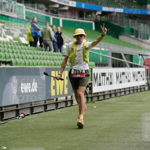 05.10.2025 - 20. swb-Marathon Bremen Michael Burmester http://msf.ph/oto/9327954 05.10.2025 12:52:18 Laufen im Stadion 615, 754, 793, 914, 1029, 1120, 1298, 1550, 1552, 1926, 2595, 3033, 3041, 3178, 3626, 4362, 4652, 4781, 4805, 4914, 5068, 5108, 5416, 5447, 5459, 5561, 5675, 5847, 6367, 6630, 6773, 7012, 7031, 7277, 7293, 7313, 7416, 7419, 7634, 7773, 8218, 8534, 8558, 8580, 8701, 8921, 9115, 10338, 750, 1064, 1120, 1314, 1577, 1701, 1748, 1911, 2279, 2283, 2350, 2447, 2526, 4260, 4687, 5910, 6210, 6775, 7713, 7723, 8066, 8682, 8740, 8780 meine-sportfotos.de
