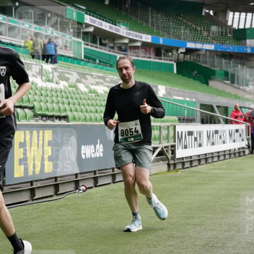 05.10.2025 - 20. swb-Marathon Bremen Michael Burmester http://msf.ph/oto/9327961 05.10.2025 12:56:41 Laufen im Stadion 31, 299, 325, 479, 591, 830, 901, 989, 1161, 1380, 1595, 1627, 1679, 1977, 2134, 2149, 2263, 2438, 2571, 2634, 3161, 3392, 3471, 3606, 3980, 4052, 4101, 4484, 4485, 5246, 5255, 5419, 5469, 5490, 6070, 6176, 6375, 6441, 6451, 6493, 6689, 6797, 6864, 6926, 7000, 7017, 7086, 7283, 7292, 7320, 7390, 7431, 7490, 7546, 7578, 7783, 7920, 8222, 8479, 8564, 9054, 984, 1261, 1774, 1825, 1931, 2459, 2490, 2942, 3749, 4116, 4149, 4288, 4432, 5370, 5490, 5615, 5691, 5719, 6441, 6515, 8144 meine-sportfotos.de