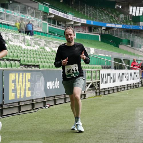 05.10.2025 - 20. swb-Marathon Bremen Michael Burmester http://msf.ph/oto/9327965 05.10.2025 12:56:41 Laufen im Stadion 31, 299, 325, 479, 591, 830, 901, 989, 1161, 1380, 1595, 1627, 1679, 1977, 2134, 2149, 2263, 2438, 2571, 2634, 3161, 3392, 3471, 3606, 3980, 4052, 4101, 4484, 4485, 5246, 5255, 5419, 5469, 5490, 6070, 6176, 6375, 6441, 6451, 6493, 6689, 6797, 6864, 6926, 7000, 7017, 7086, 7283, 7292, 7320, 7390, 7431, 7490, 7546, 7578, 7783, 7920, 8222, 8479, 8564, 9054, 984, 1261, 1774, 1825, 1931, 2459, 2490, 2942, 3749, 4116, 4149, 4288, 4432, 5370, 5490, 5615, 5691, 5719, 6441, 6515, 8144 meine-sportfotos.de