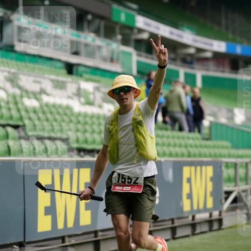 05.10.2025 - 20. swb-Marathon Bremen Michael Burmester http://msf.ph/oto/9327966 05.10.2025 12:52:19 Laufen im Stadion 615, 754, 793, 914, 1029, 1298, 1550, 1552, 1926, 2595, 3033, 3041, 3178, 3626, 4362, 4652, 4781, 4805, 4914, 5068, 5108, 5416, 5447, 5459, 5561, 5675, 5847, 6367, 6630, 6773, 7012, 7031, 7277, 7293, 7313, 7416, 7419, 7634, 7773, 7975, 8218, 8534, 8558, 8580, 8701, 8921, 9115, 10338, 750, 1064, 1120, 1314, 1577, 1701, 1748, 1911, 2279, 2283, 2350, 2447, 2526, 4260, 4687, 5910, 6775, 7713, 7723, 8066, 8682, 8740, 8780 meine-sportfotos.de